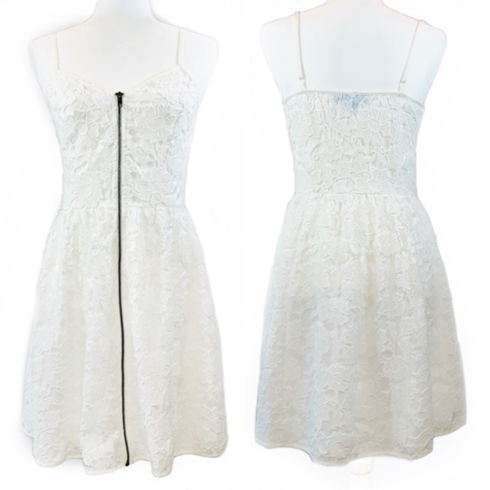 ⏰NEW Buttons S white crochet lace sleeveless dress